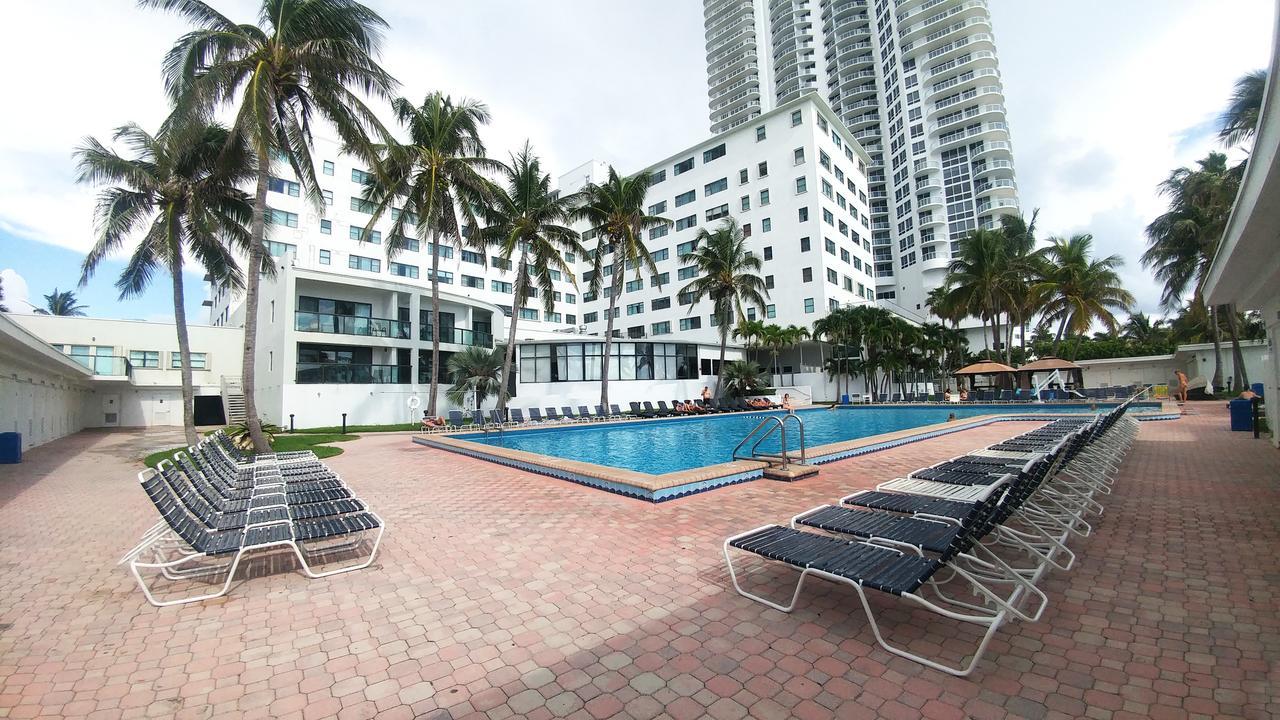 Hotel Casablanca On The Ocean East Tower Miami Beach Exterior foto